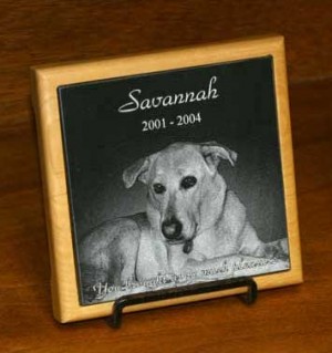 4 x 4 China Black Marble Memorial with Alder Trivet